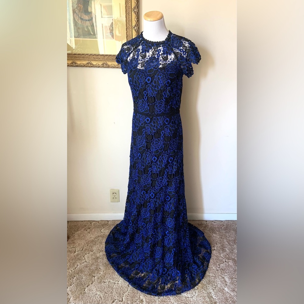Shoshanna Midnight Blue Lace Dress Size 6 Long Cap Sleeve Black Formal Floral